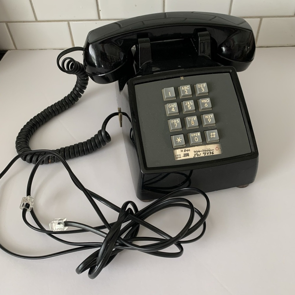 Western Electric Bell System push Button Touch Tone Phone